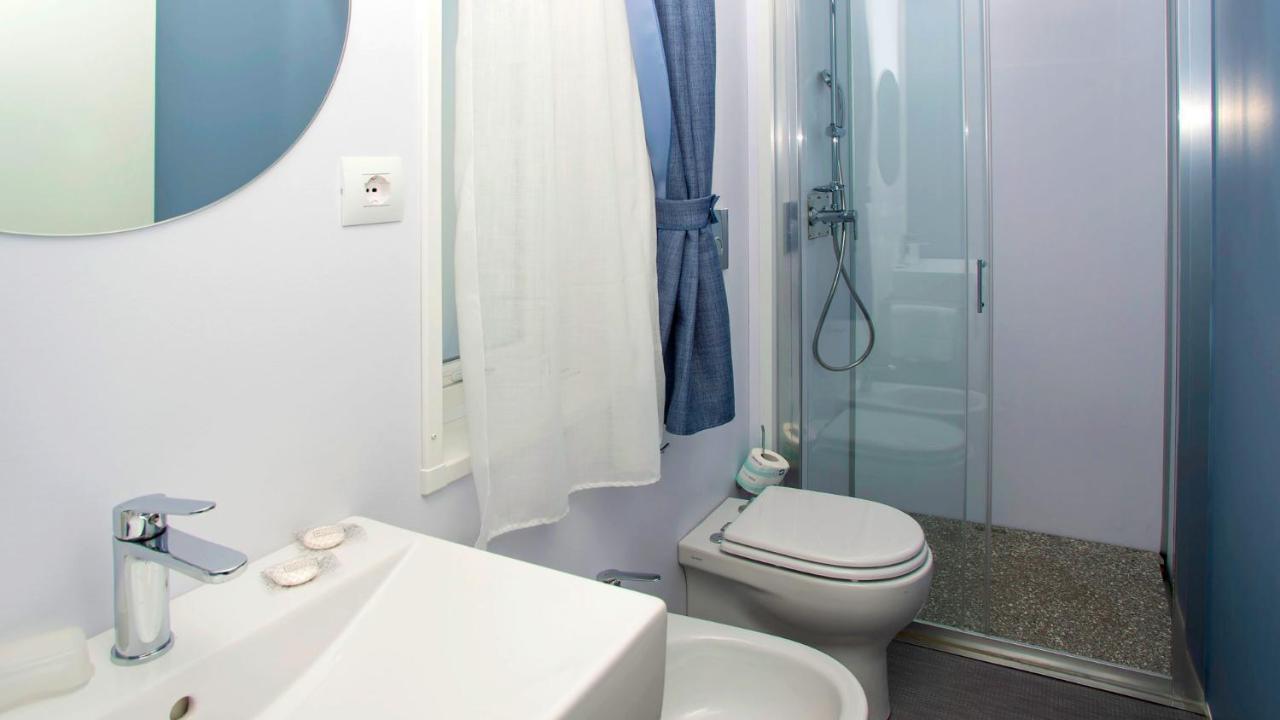 Marina Uno Floating Resort Lignano Sabbiadoro Exterior photo