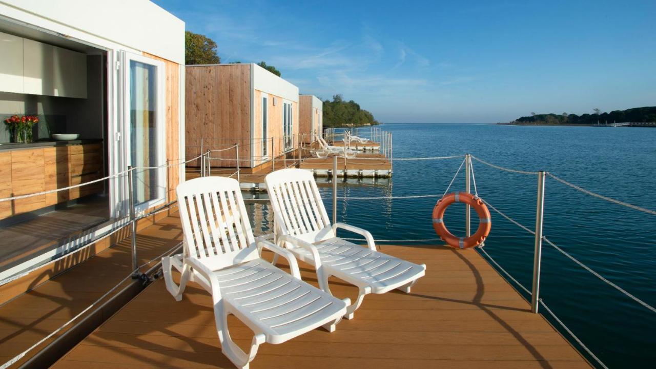 Marina Uno Floating Resort Lignano Sabbiadoro Exterior photo