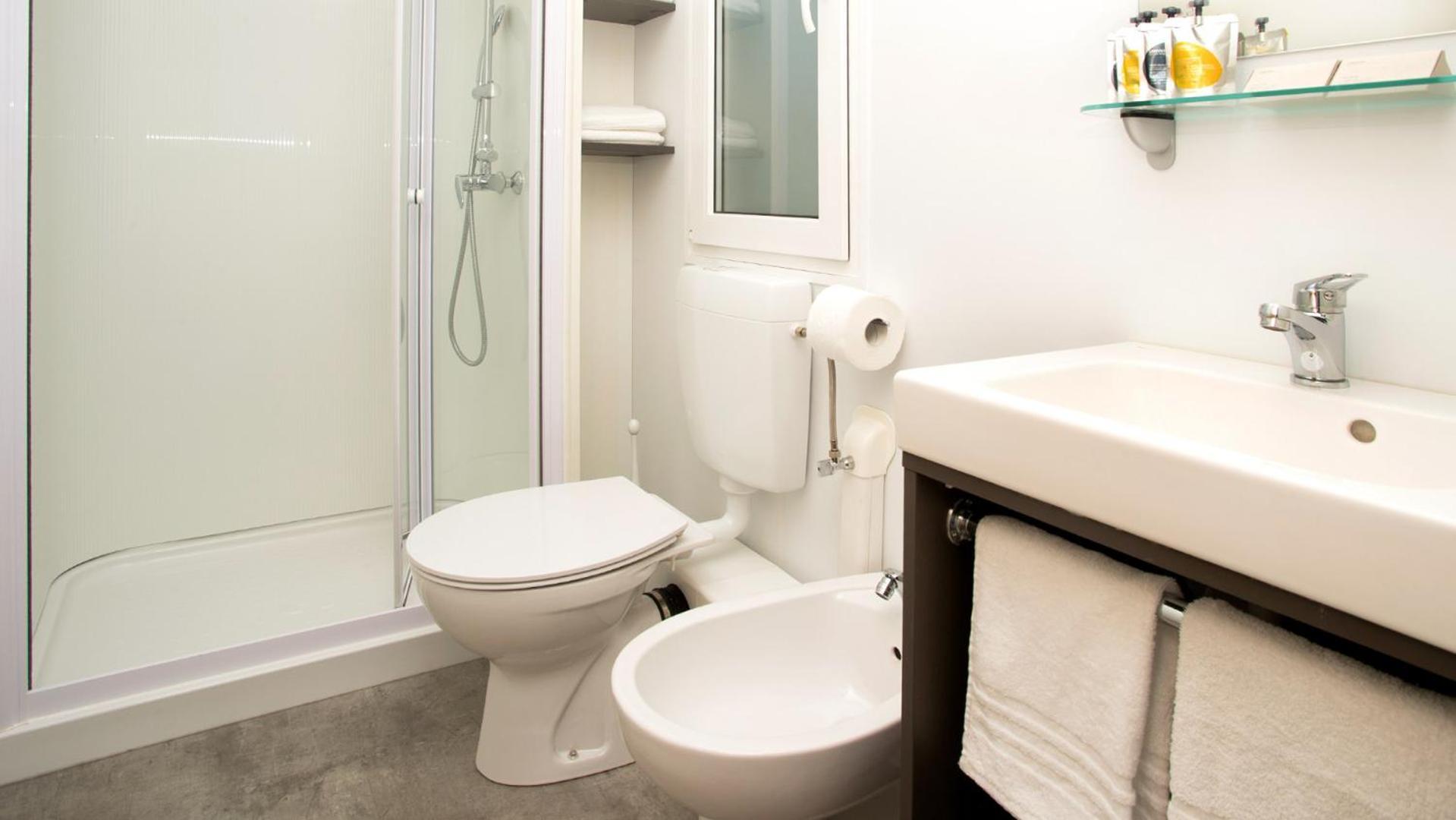 Marina Uno Floating Resort Lignano Sabbiadoro Room photo