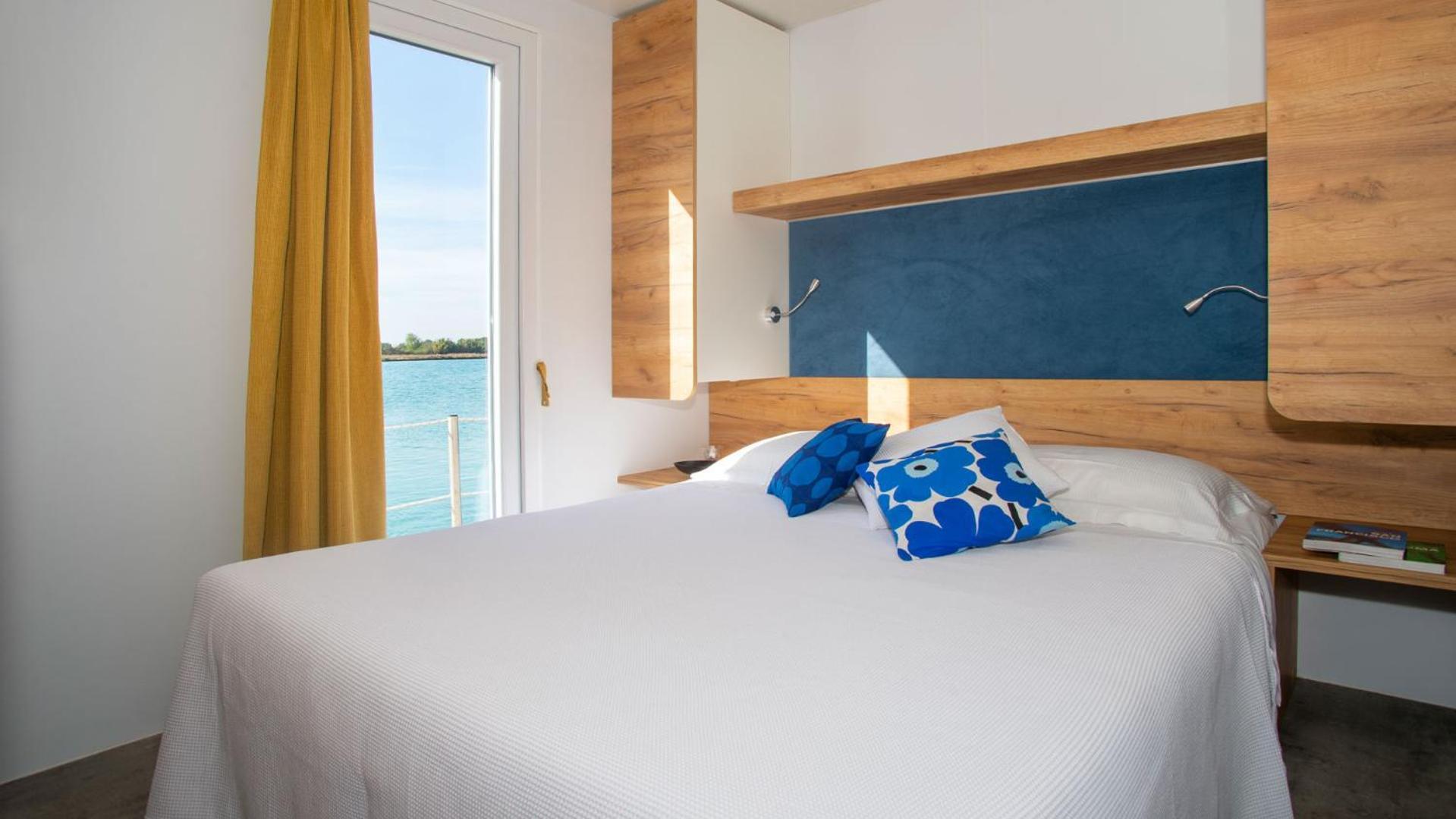 Marina Uno Floating Resort Lignano Sabbiadoro Room photo