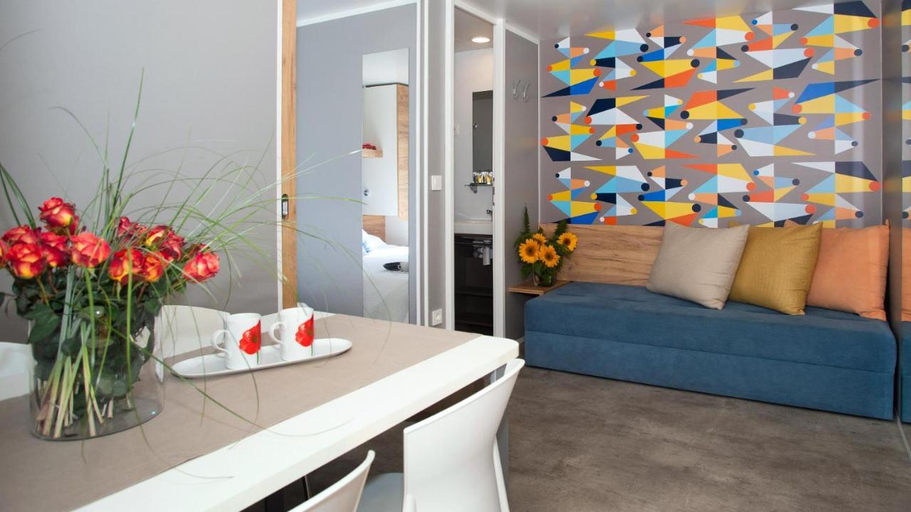 Marina Uno Floating Resort Lignano Sabbiadoro Exterior photo